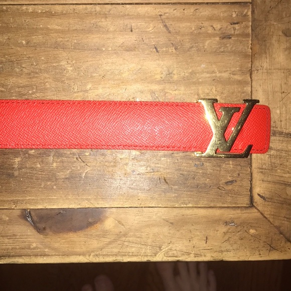 Louis Vuitton belt red and brown switchable - Picture 4 of 7